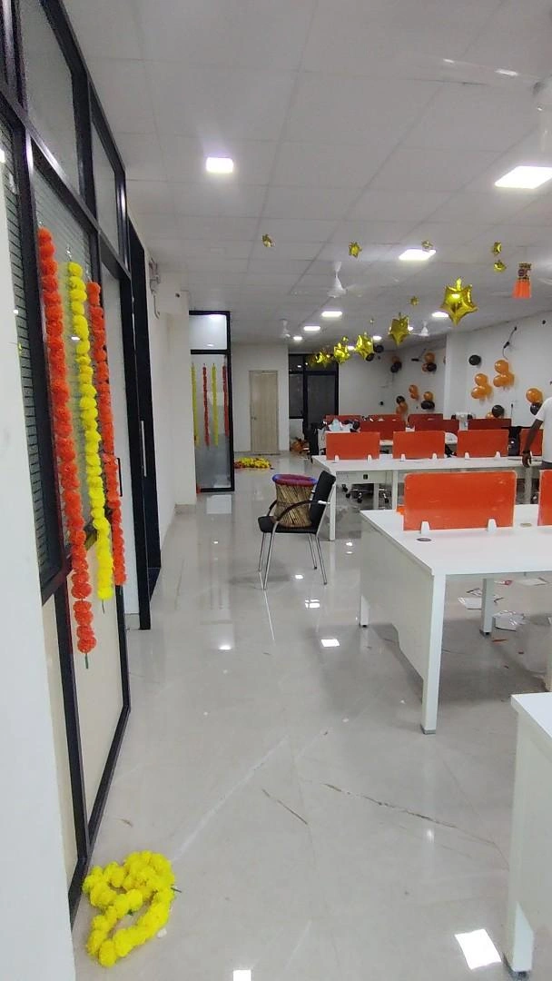 Life at Kuchoriya TechSoft /images/career/Image42.webp