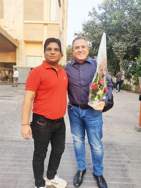 Life at Kuchoriya TechSoft /images/career/Image57.webp